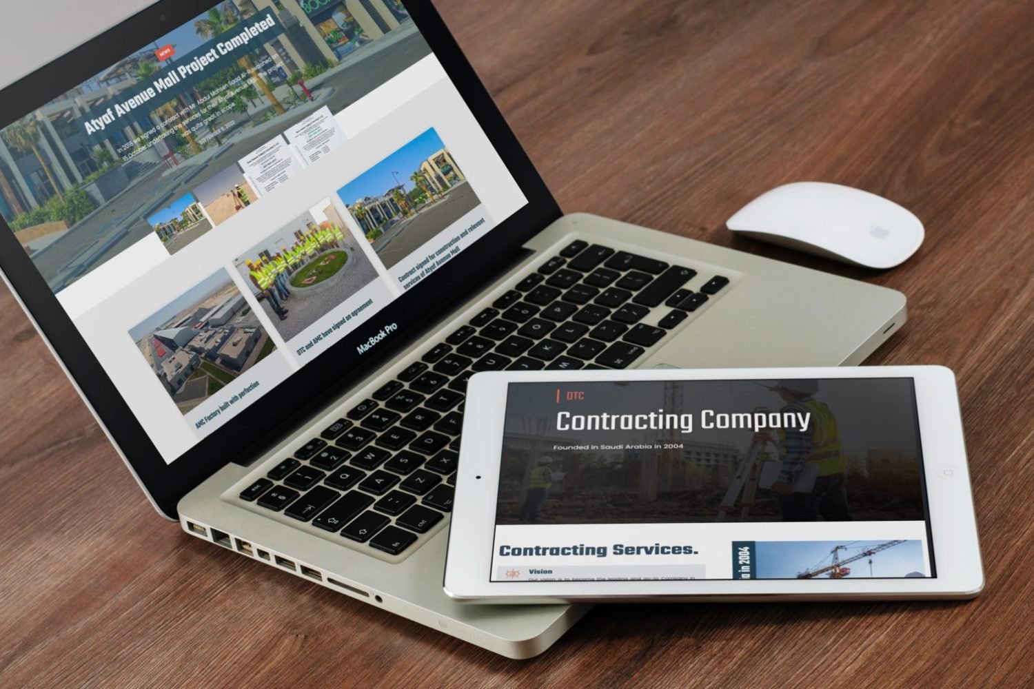 624707 MacBook Pro and iPad