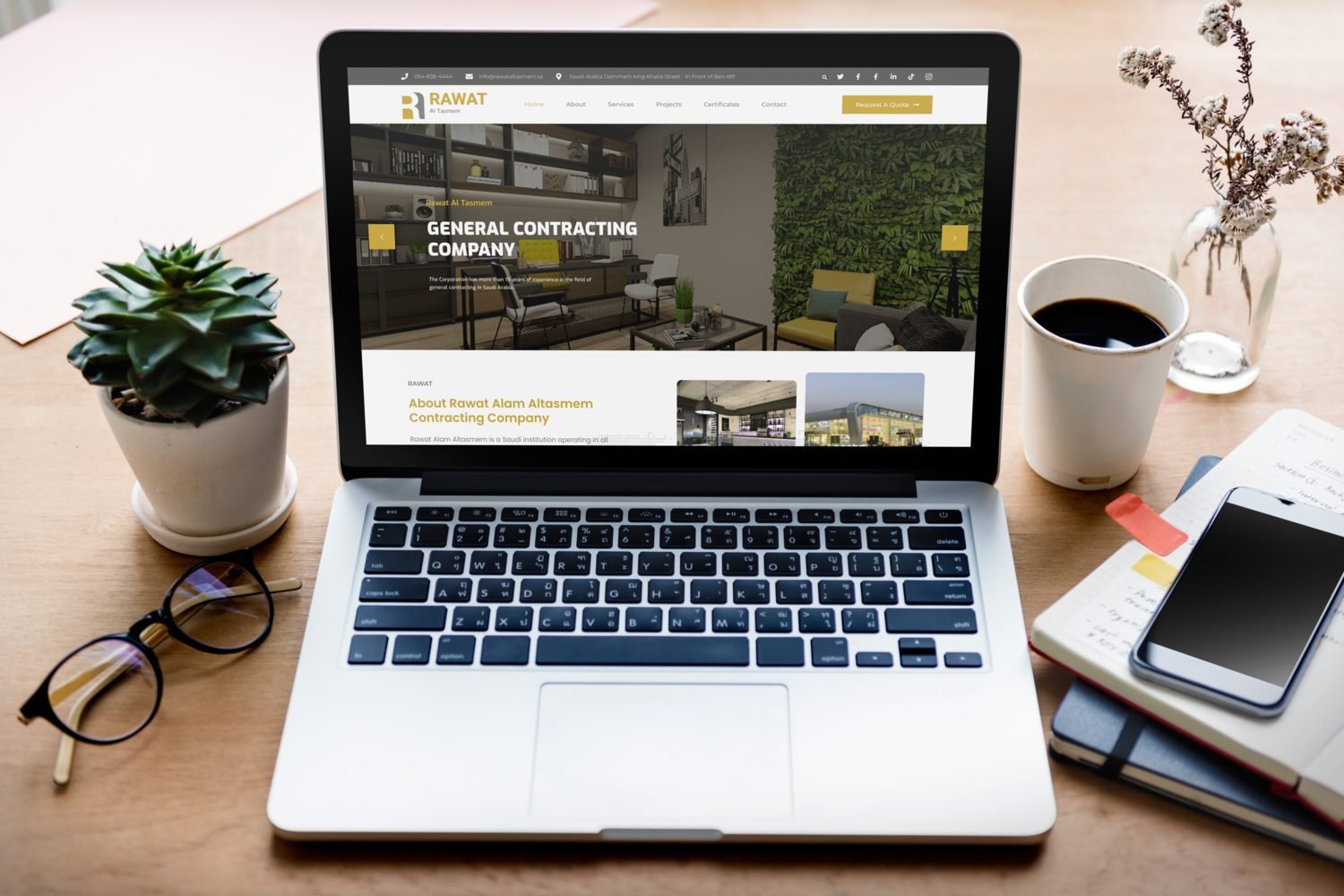 69296 MacBook Pro on table